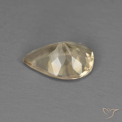 Morganite Dorato chiaro naturale da 0.85 ct, Forma a pera, VS