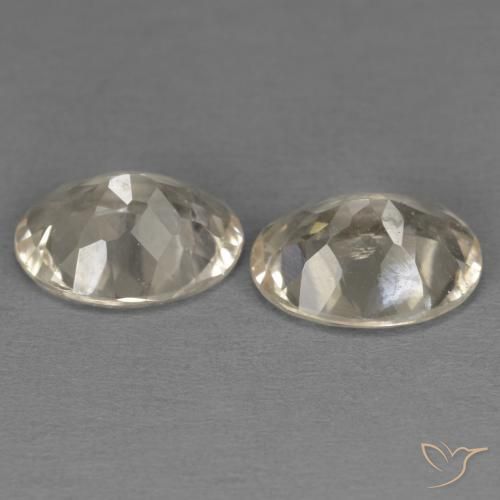 Gemme di Morganite Dorato chiaro naturale da 1.99 ct, Ovale, VS
