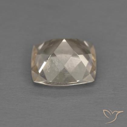 Morganite Dorato chiaro naturale da 0.88 ct, Cuscino, VS