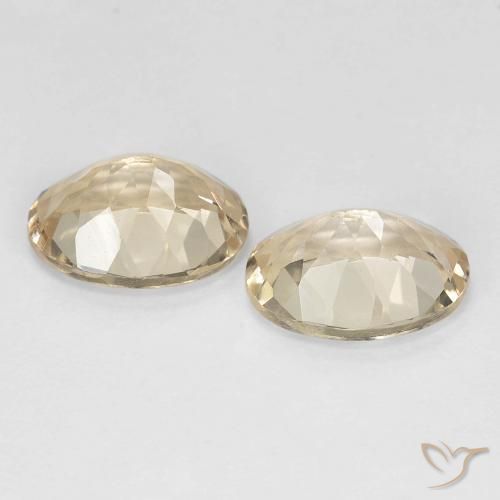 Gemme di Morganite Dorato chiaro naturale da 2.33 ct, Ovale, VVS-VS