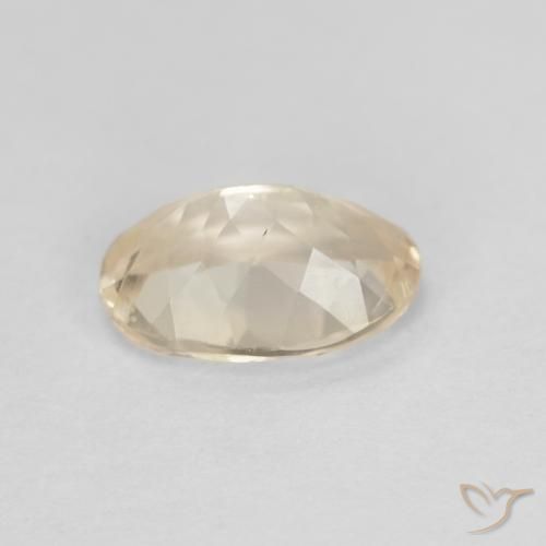 Morganite Dorato chiaro naturale da 0.99 ct, Ovale, VVS-VS