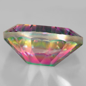 Quarzo mistico Arcobaleno superiore naturale da 12.70 ct, Taglio ovale, VVS