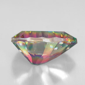 Quarzo mistico Arcobaleno superiore naturale da 4.68 ct, Forma a pera, VVS