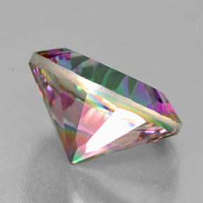Quarzo mistico Arcobaleno superiore naturale da 7.08 ct, Taglio rotondo, VVS