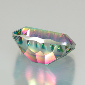 Quarzo mistico Arcobaleno superiore naturale da 20.69 ct, Taglio a cuscino, VVS