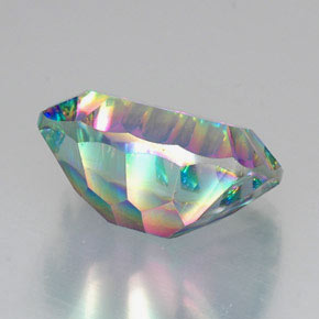 Quarzo mistico Arcobaleno superiore naturale da 20.44 ct, Taglio a cuscino, VVS