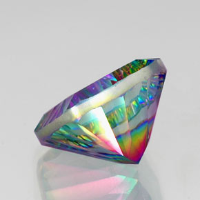 Quarzo mistico Arcobaleno superiore naturale da 15.60 ct, Taglio a cuscino, VVS-VS