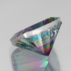 Quarzo mistico Arcobaleno superiore naturale da 15.59 ct, Taglio a cuscino, VVS-VS
