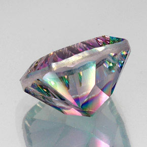 Quarzo mistico Arcobaleno superiore naturale da 17.02 ct, Taglio a cuscino, VS