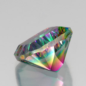 Quarzo mistico Arcobaleno superiore naturale da 16.89 ct, Taglio a cuscino, VVS-VS