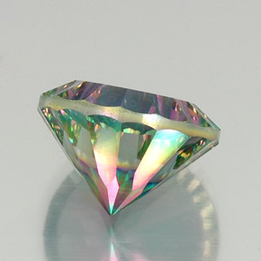 Quarzo mistico Arcobaleno superiore naturale da 11.81 ct, Taglio rotondo, VVS
