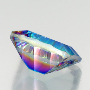 Quarzo mistico Arcobaleno superiore naturale da 10.56 ct, Taglio smeraldo, VS
