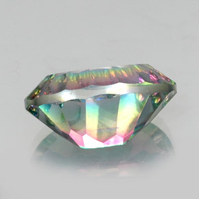 Quarzo mistico Arcobaleno superiore naturale da 12.67 ct, Taglio ovale, VS