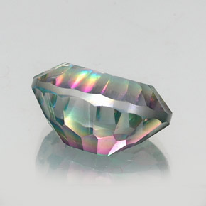 Quarzo mistico Arcobaleno superiore naturale da 14.13 ct, Taglio ovale, VS