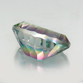 Quarzo mistico Arcobaleno superiore naturale da 12.75 ct, Taglio ovale, VVS-VS