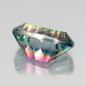Quarzo mistico Arcobaleno superiore naturale da 13.28 ct, Taglio ovale, VS