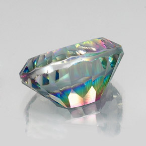 Quarzo mistico Arcobaleno superiore naturale da 13.75 ct, Taglio ovale, VVS-VS