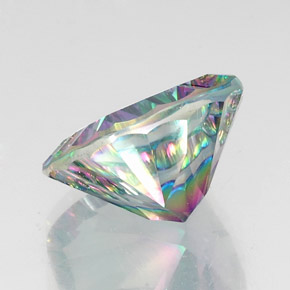 Quarzo mistico Arcobaleno superiore naturale da 15.13 ct, Taglio a cuscino, VVS