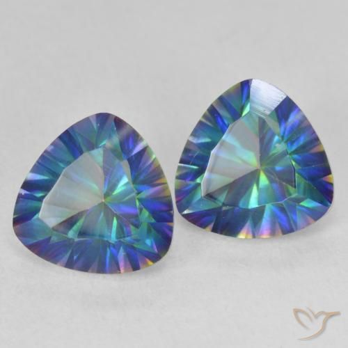 Gemme di Quarzo mistico Multicolore Blu naturale da 3.74 ct, Taglio trillion, VVS-VS