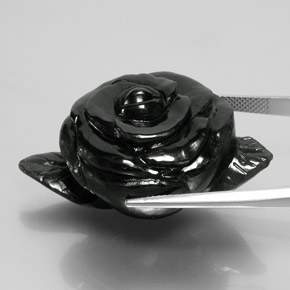 Nefrite naturale nero da 81,11 ct, forma fantasia, opaco