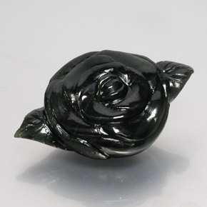 Nefrite naturale nero da 63,61 ct, forma fantasia, opaco