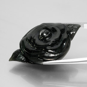 Nefrite naturale nero da 63,61 ct, forma fantasia, opaco