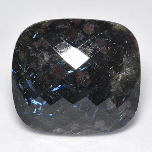 Nuummite Nero con scintillio blu naturale da 27.53 ct, Taglio a cuscino, Opaco