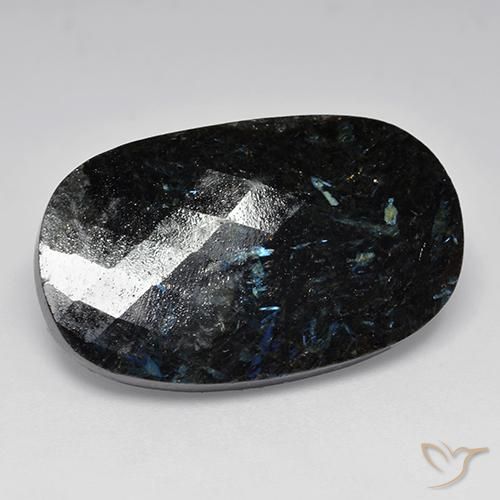 Nuummite Nero con scintillio blu naturale da 24.26 ct, Ovale, Opaco