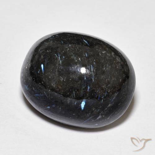 Nuummite Nero con scintillio blu naturale da 22.55 ct, Ovale, Opaco