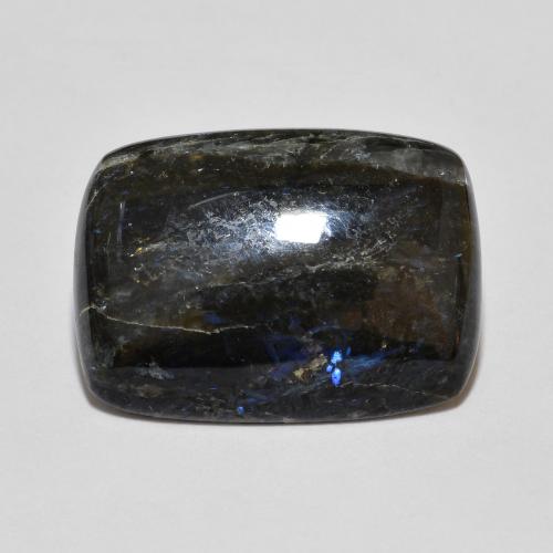 Nuummite nero con scintillio blu naturale da 6,81 ct, taglio a cuscino, opaco