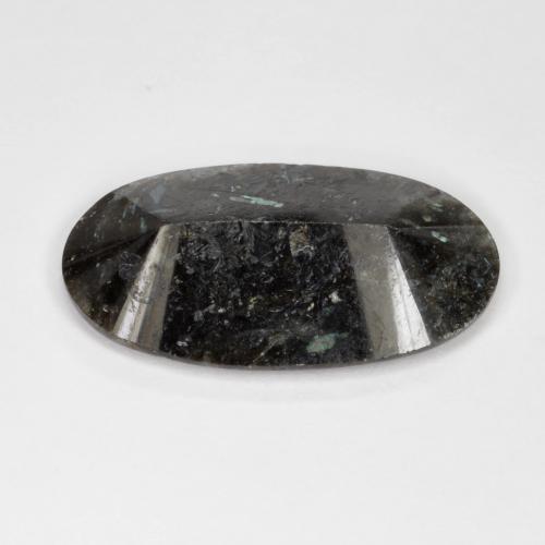 Nuummite Nero con scintillio blu naturale da 7.30 ct, Taglio ovale, Opaco