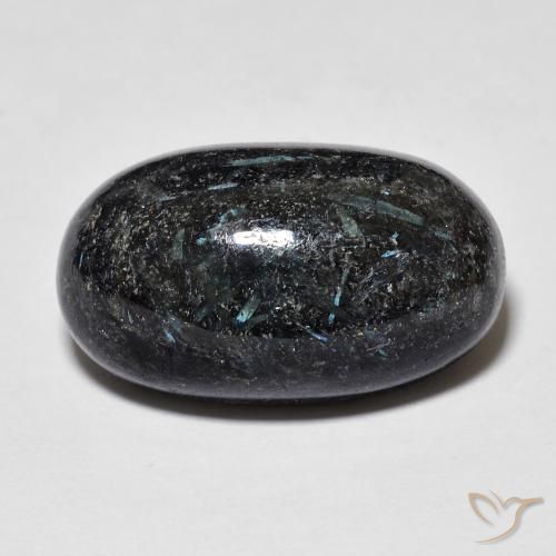 Nuummite Nero con scintillio blu naturale da 15.01 ct, Ovale, Opaco