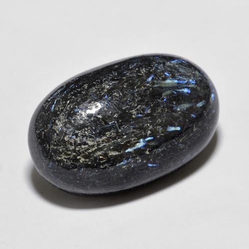 Nuummite naturale nero da 11,98 ct, taglio ovale, opaco