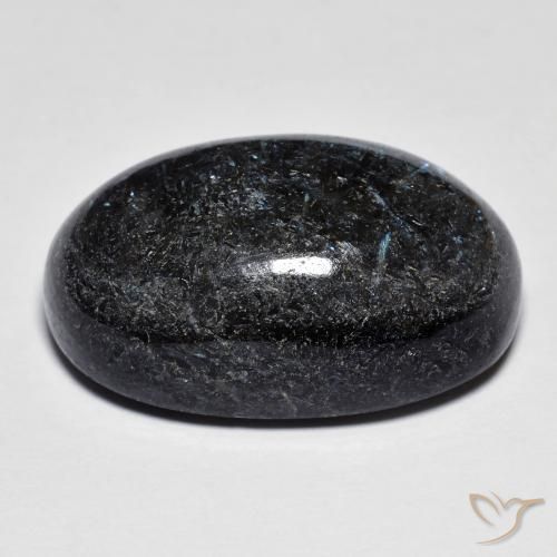 Nuummite Nero con scintillio blu naturale da 28.08 ct, Ovale, Opaco