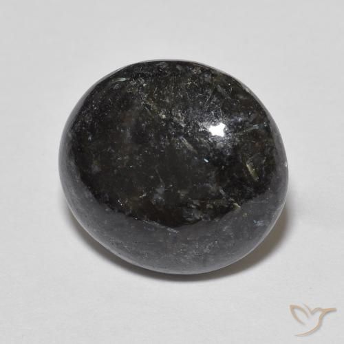 Nuummite Nero con scintillio blu naturale da 6.70 ct, Ovale, Opaco