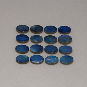 Doppietto di opale naturale multicolore da 12,07 ct, taglio ovale, opaco