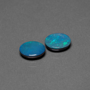 Doppietto di opale naturale multicolore da  ct, taglio ovale, opaco