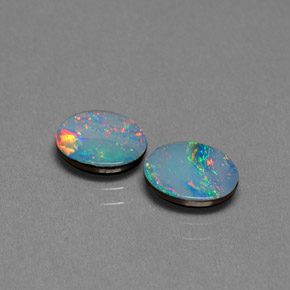 Doppietto di opale naturale multicolore da  ct, taglio ovale, opaco