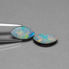 Doppietto di opale naturale multicolore da  ct, marchesa, opaco