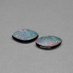 Doppietto di opale naturale multicolore da  ct, marchesa, opaco
