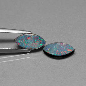 Doppietto di opale naturale multicolore da  ct, marchesa, opaco