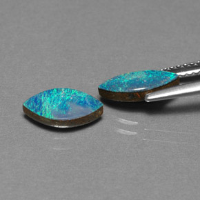 Doppietto di opale naturale multicolore da  ct, marchesa, opaco