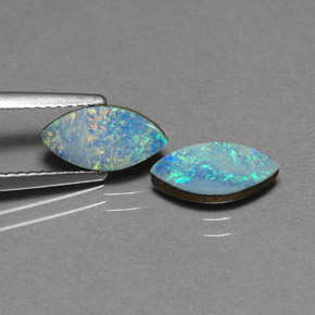 Doppietto di opale naturale multicolore da  ct, marchesa, opaco