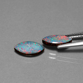 Doppietto di opale naturale multicolore da  ct, marchesa, opaco
