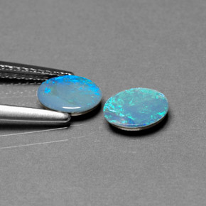 Doppietto di opale naturale multicolore da  ct, taglio ovale, opaco