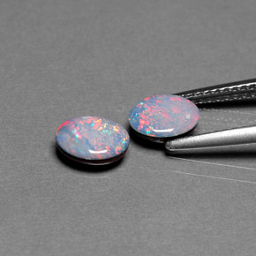 Doppietto di opale naturale multicolore da  ct, taglio ovale, opaco
