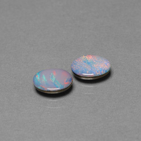 Doppietto di opale naturale multicolore da  ct, taglio ovale, opaco