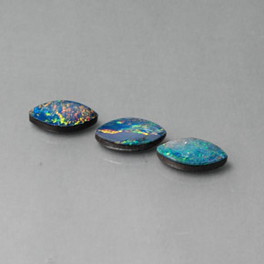 Doppietto di opale naturale multicolore da  ct, marchesa, opaco