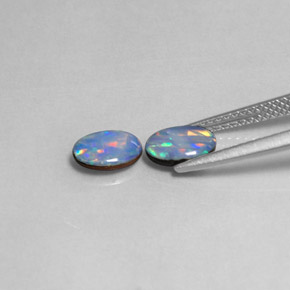 Doppietto di opale naturale multicolore da  ct, taglio ovale, opaco