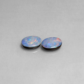 Doppietto di opale naturale multicolore da  ct, taglio ovale, opaco
